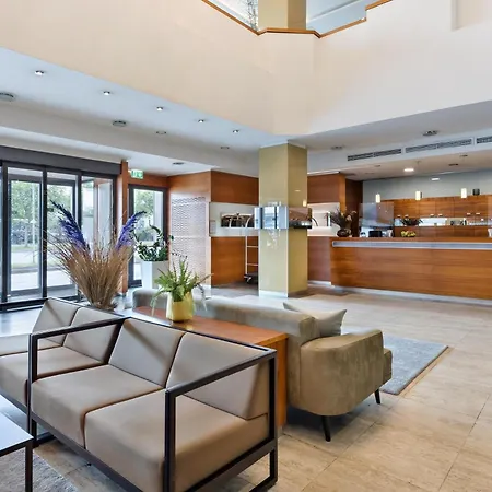 Отель Austria Trend Europa Hauptbahnhof Грац