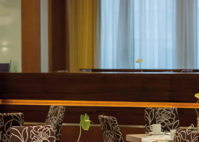 Austria Trend Europa Hauptbahnhof Отель 4*