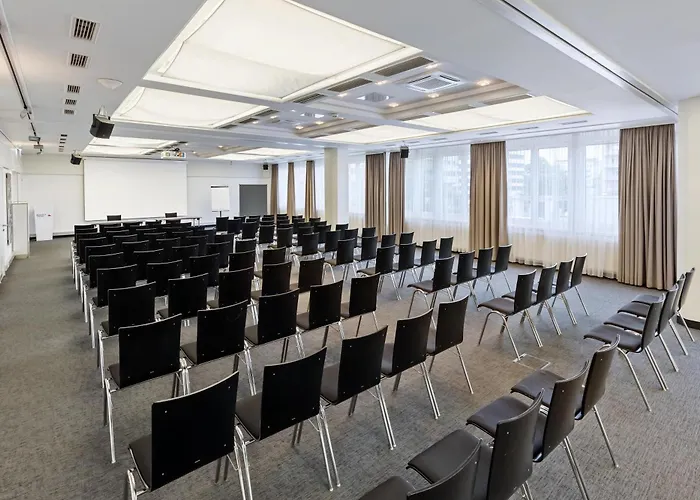 Отель Austria Trend Europa Hauptbahnhof Грац