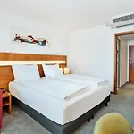 Austria Trend Europa Hauptbahnhof 4*