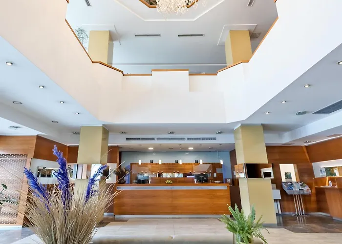 Готель Austria Trend Europa Hauptbahnhof Грац