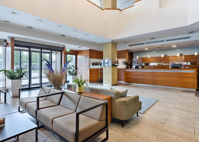 Готель Austria Trend Europa Hauptbahnhof Грац